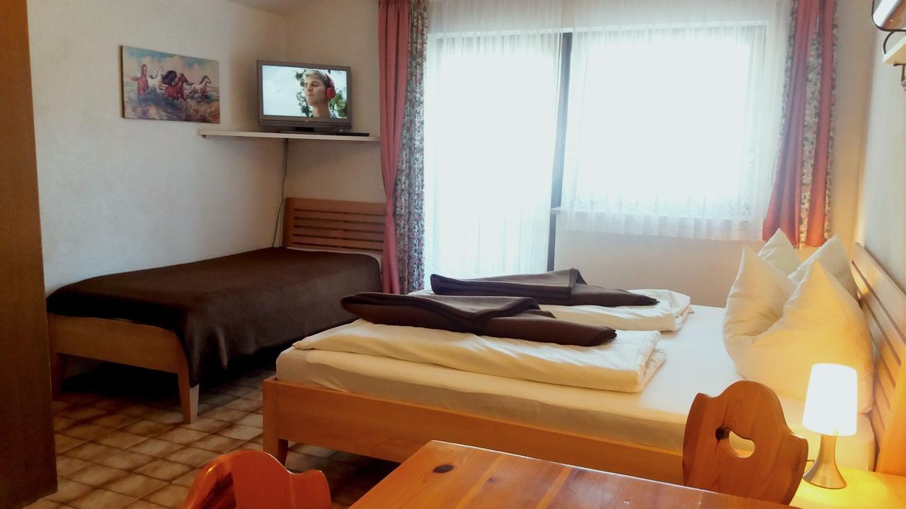 Camping Alpenwelt Hotel Tannheim Exterior foto